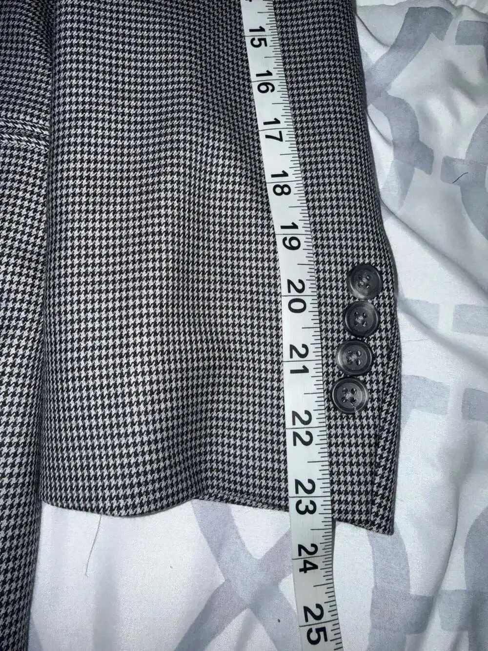 Jos. A. Bank Mens Grey Black Houndstooth Pattern Wool Blazer Sport Coat Jacket